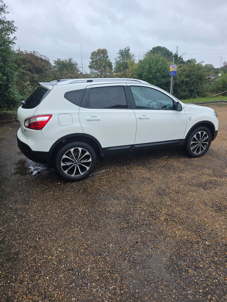 Nissan, QASHQAI, Hatchback, 2012, Manual, 1461 (cc), 5 doors