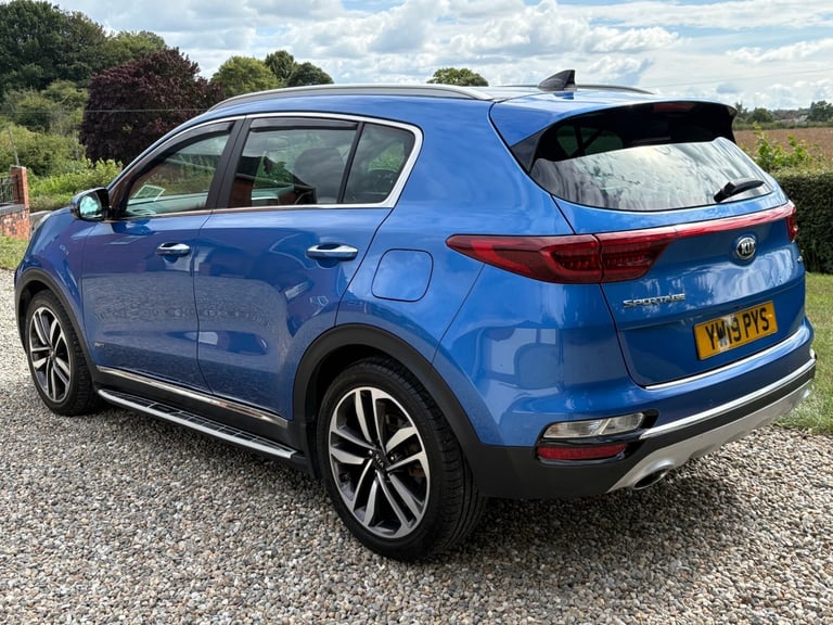 Kia Sportage 2.0 Diesel ISG 4 AWD Auto.Heated leather,reverse camera,pan roof