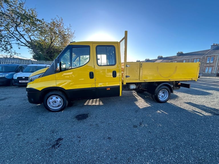 2017 Iveco Daily 2.3 Crew Cab Chassis 3450 WB DC TIPPER CHASSIS CAB Diesel Manual