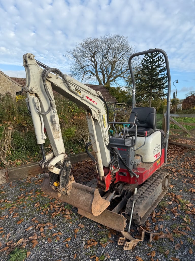 Digger Takeuchi TB108
