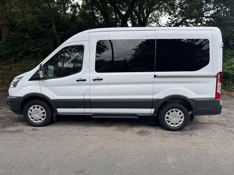 FORD TRANSIT MINIBUS, 12 SEAT TREND, 2.2, WHITE. EU 6 / ULEZ COMP. A/C. INC VAT