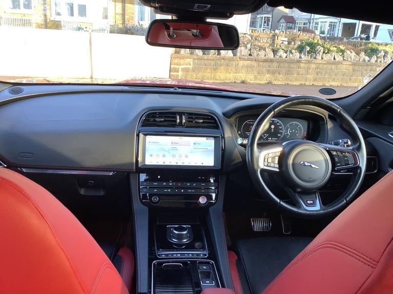 2018 (18) JAGUAR F-PACE 3.0 V6 S AWD 5DR Automatic