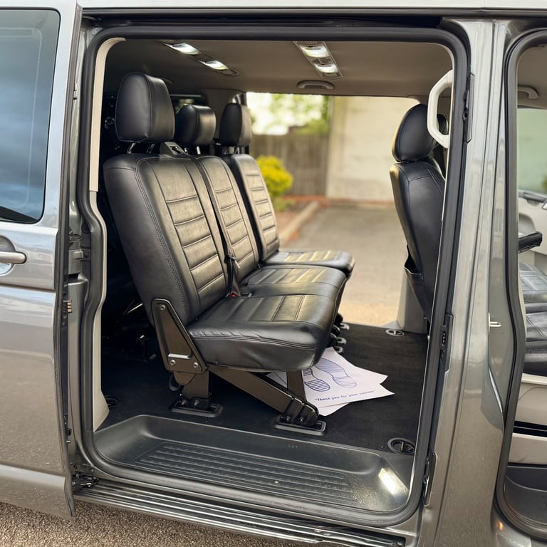 Volkswagen, TRANSPORTER SHUTTLE, MPV, 2015, Automatic, 170bhp 9 Seater 