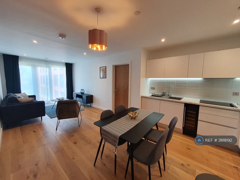 2 bedroom flat in Windmill Street, Birmingham, B1 (2 bed) (#2618192)