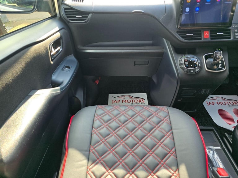 WE HAVE 6 MORE VOXY HYBRID AVAILABLE