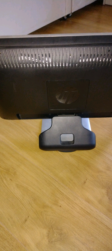 HP 19 inch monitor