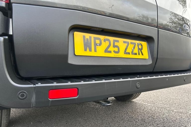 2025 Ford Transit 350 Limited AUTO L3 H2 LWB Medium Roof FWD 2.0 EcoBlue 165ps, AIR CON, CRUI Pan...