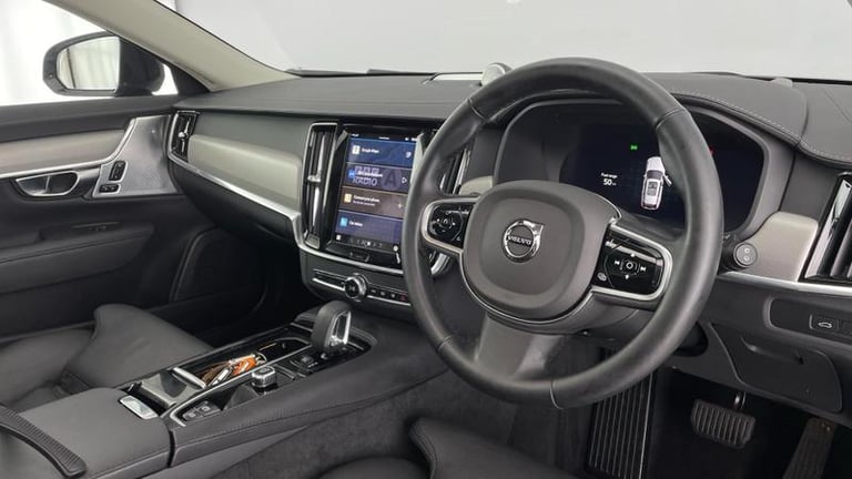 2024 Volvo V90 Ultra T8 AWD Plug-in hybrid Electric/Petrol Dark Automatic Estate Petrol Automatic