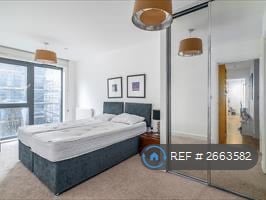 2 bedroom flat in Christian Street, London, E1 (2 bed) (#2663582)