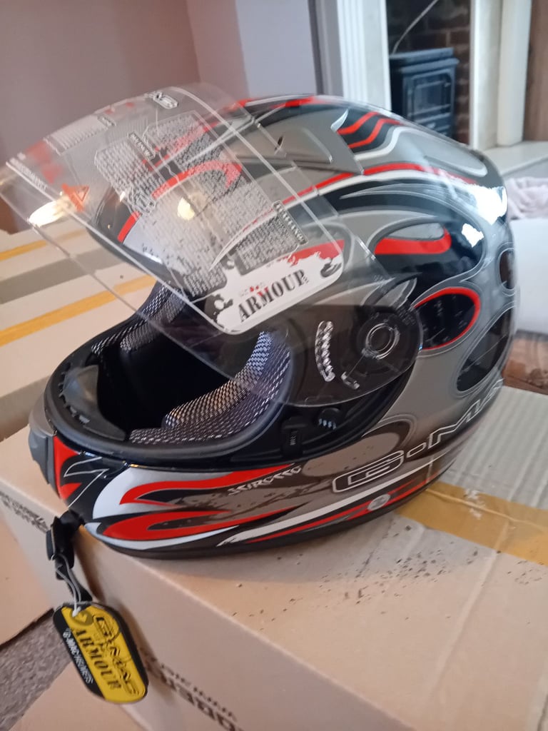 Full face helmet 