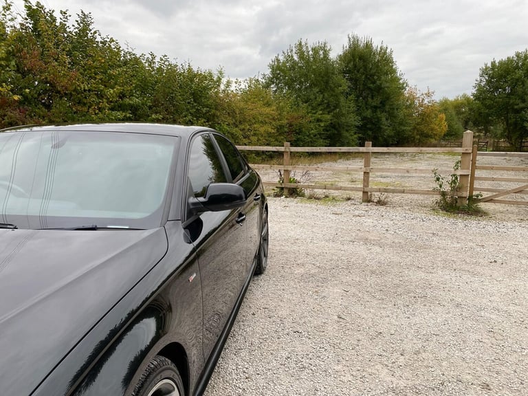 2013 Audi A4 2.0 TDI Black Edition Multitronic Euro 5 (s/s) 4dr SALOON Diesel Automatic