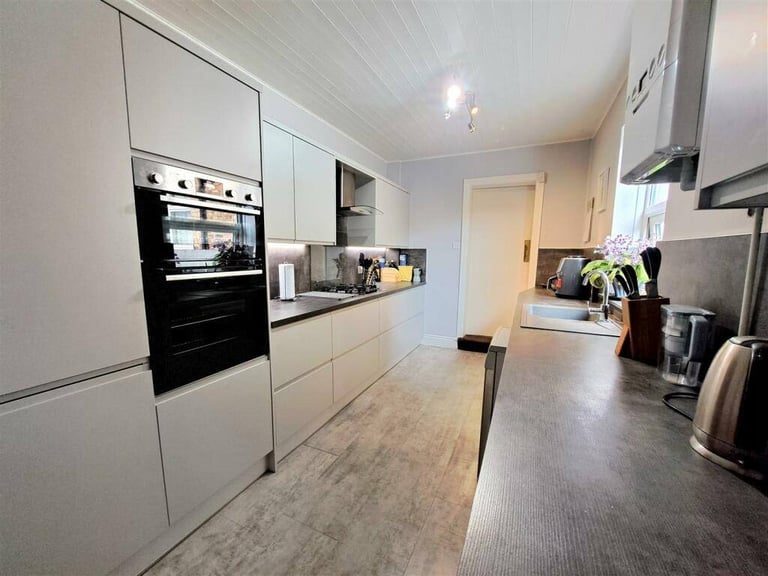 💕Rooms For Rent in Canary Wharf 🛌Available now 📍