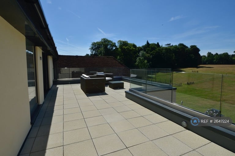 4 bedroom house in Northcourt, Pangbourne, Reading, RG8 (4 bed) (#2647224)
