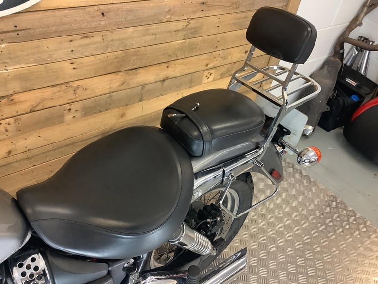 Triumph Bonneville 790 AMERICA