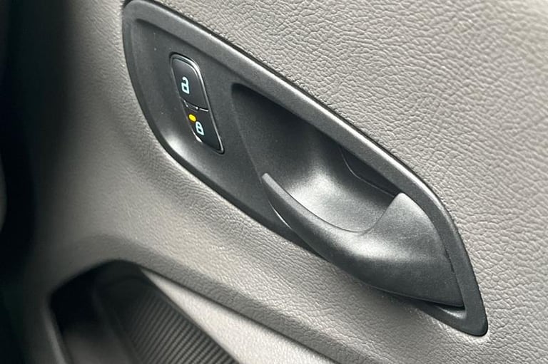 2025 Ford Transit 460 Leader L4 H3 ELWB High Roof 17 Seat Minibus RWD 2.0 EcoBlue 165ps, PRIV Min...