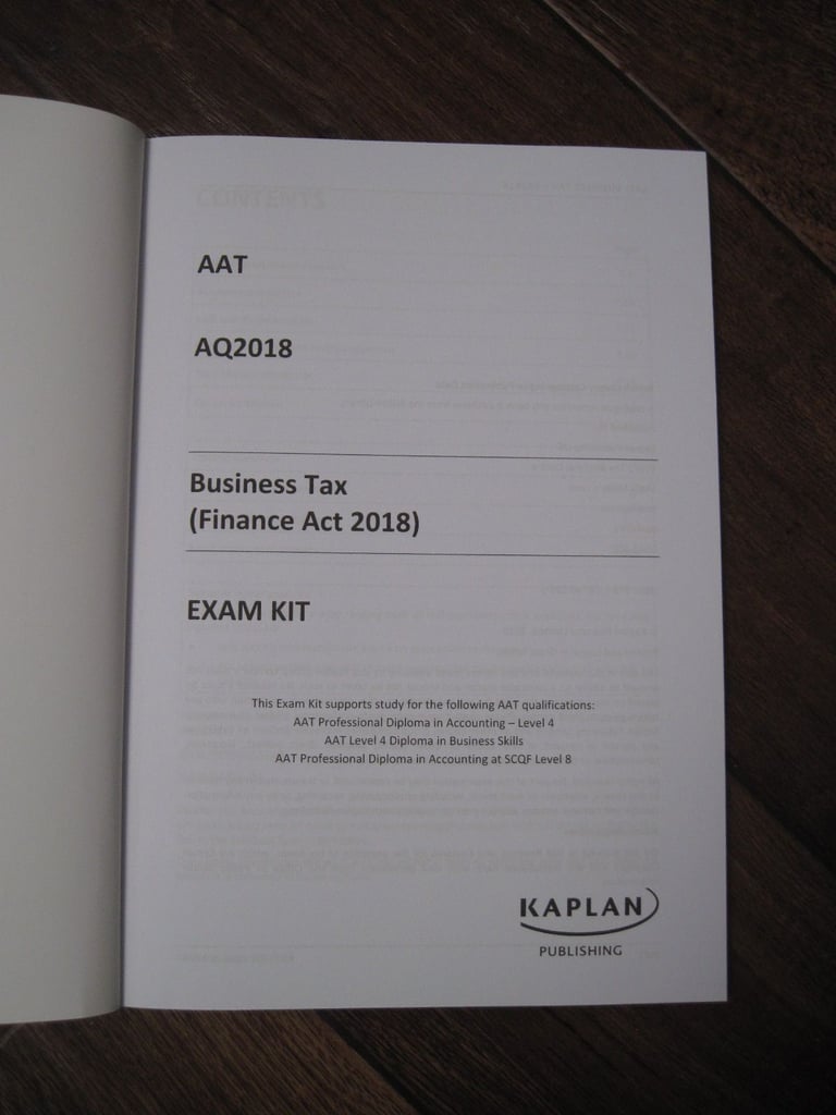 AAT Level 4 Exam Kit 2018/2019 - Kaplan Publishing (5 books)