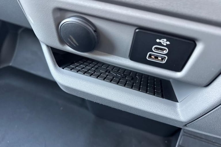 2024 Ford E-Transit 320 Limited AUTO L1 SWB RWD 100kW 65kWh Low Roof, DEMO, 17inch CARBONISED A P...