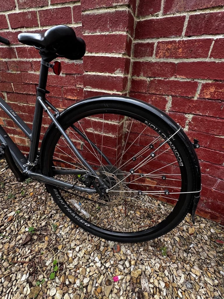 Ladies Trek FX1 hybrid bicycle (medium)