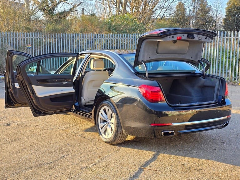 2013 BMW 7 Series 4.4 750Li V8 SE Auto Euro 5 (s/s) 4dr Saloon Petrol Automatic