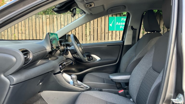 2023 Toyota Yaris 1.5 Hybrid Design 5dr CVT Hybrid Hatchback Hatchback Hybrid Automatic