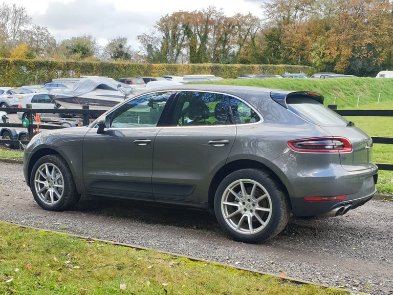 PORSCHE MACAN S (2015) 3.0 TD V6 S SUV 5dr Diesel PDK 4WD Euro 6 260P/S STUNNING