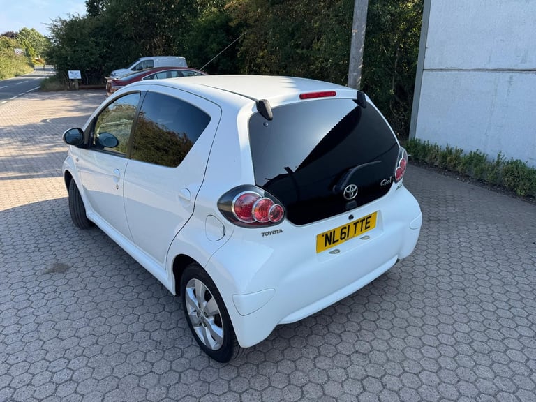 2011 Toyota Aygo 1.0 Go! 5Dr Hatch £2783