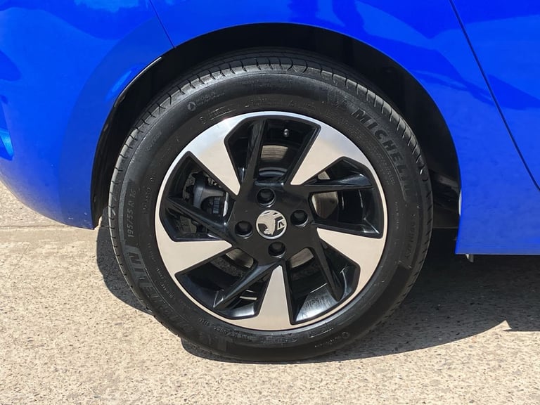 2024 Vauxhall Corsa 100kW Design 50kWh 5dr Auto Hatchback Electric Automatic