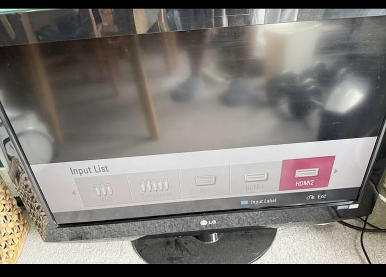 31 inches LG TV