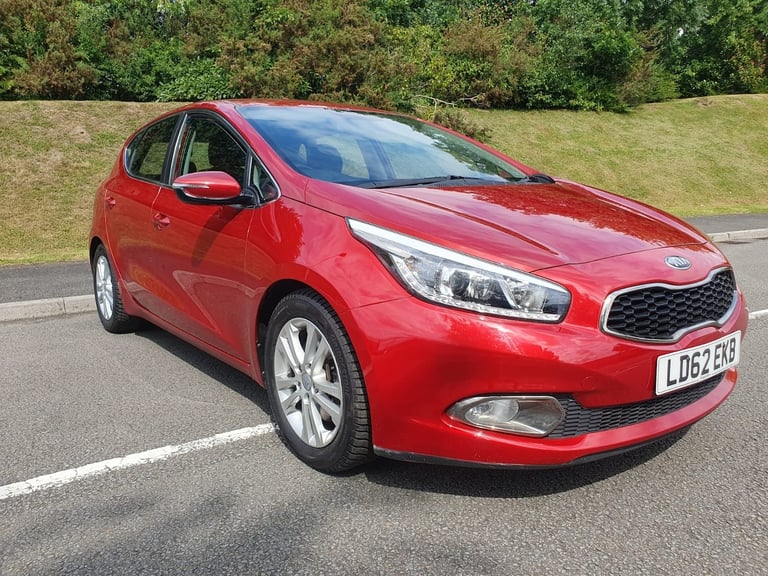 KIA CEED 1.6 CRDi 2 EcoDynamics 5dr Tax £20 Super condition Recent major service
