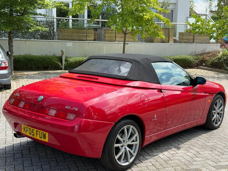 2005 Alfa Romeo Spider 2.0 JTS Lusso 2dr CONVERTIBLE Petrol Manual