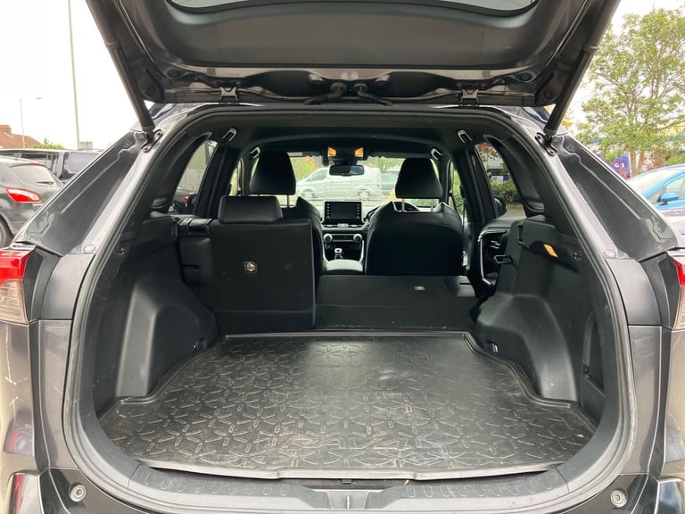 2020 Toyota RAV4 2.5 VVT-i Hybrid Dynamic 5dr CVT SUV PETROL/ELECTRIC Automatic