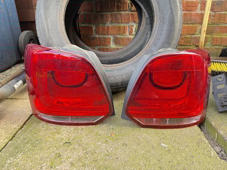 VW Polo mk5 6r rear brake lights