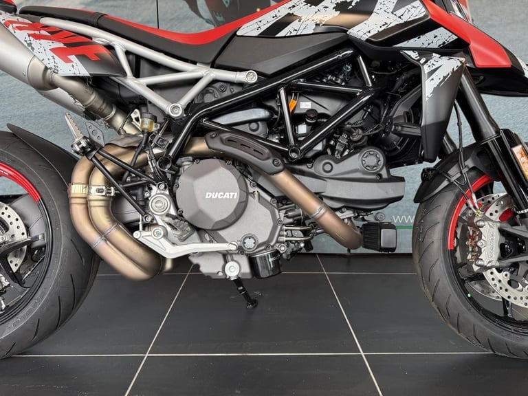  FOR SALE: 2025 Ducati Hypermotard 950 RVE – Brand New, Ready for Delivery