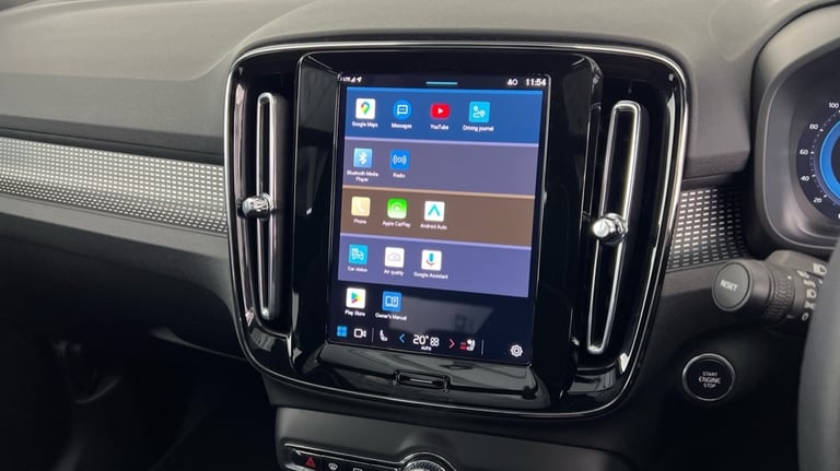 2025 Volvo XC40 Ultra, B4 Mild hybrid, Petrol, Dark Estate Petrol Automatic