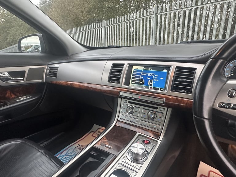 JAGUAR XF 3.0 d V6 Premium Luxury 2010