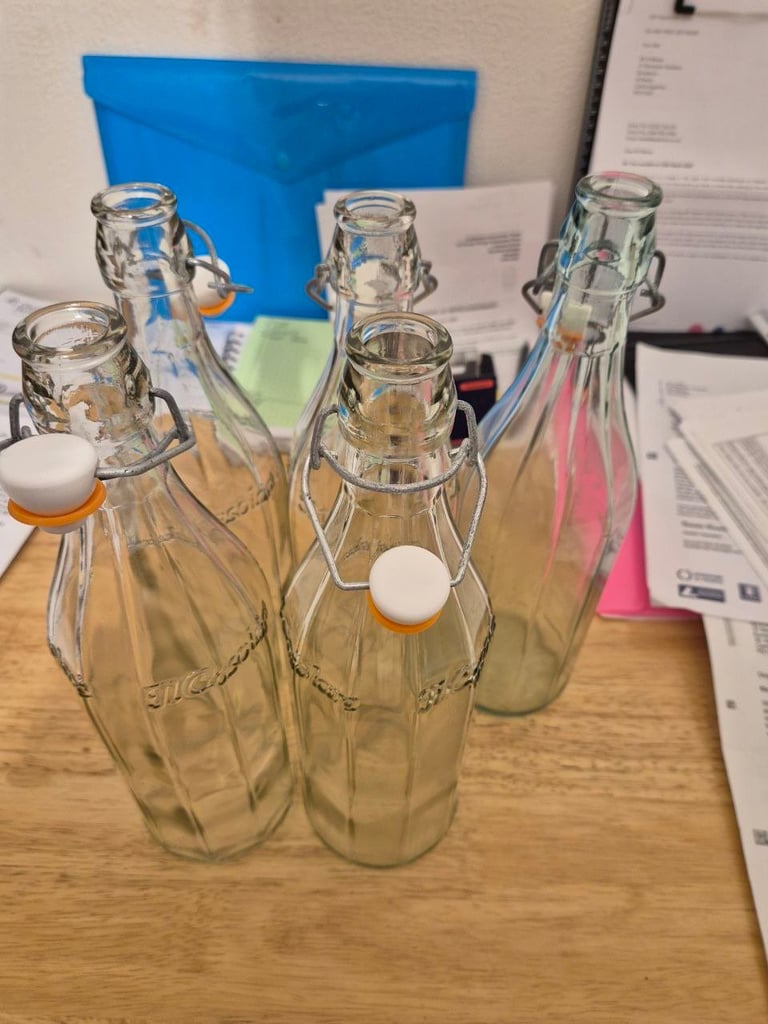 image for Bormioli Rocco 1L Swing Top Glass Bottles – Reusable Water or Juice Bottles