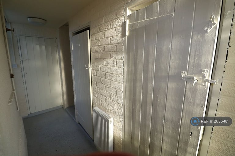 3 bedroom house in Fullingdale Road, Northampton, NN3 (3 bed) (#2636481)