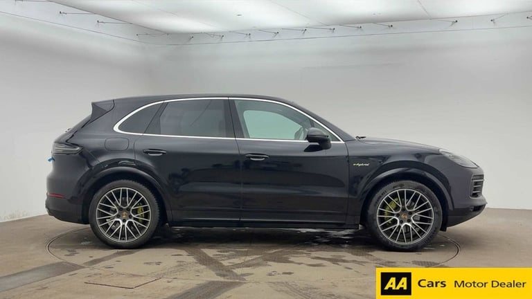 2020 Porsche Cayenne 3.0 V6 E-Hybrid 17.9kWh SUV 5dr Petrol Plug-in Hybrid TiptronicS 4WD Euro 6 ...