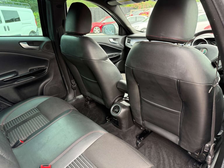 2012 Alfa Romeo Giulietta 1.6 JTDM-2 Veloce 5dr HATCHBACK DIESEL Manual