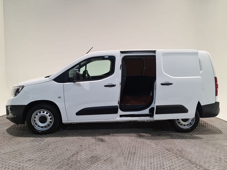 2021 Vauxhall Combo 1.5 TURBO D 2300 DYNAMIC L2 H1 100 BHP LWB Panel Van Diesel Manual