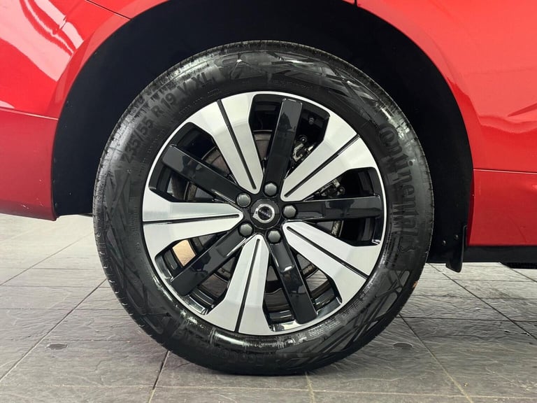 VOLVO XC60 2.0h T6 Recharge 18.8kWh Plus Auto AWD Euro 6 (s/s) 5dr 2024