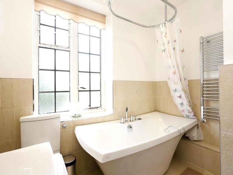 Cozy spare room available in Seven Sisters