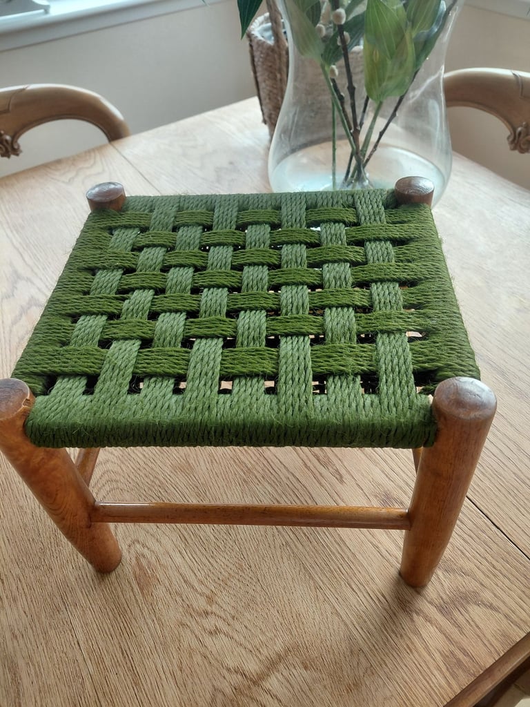 Stool / Footstool 