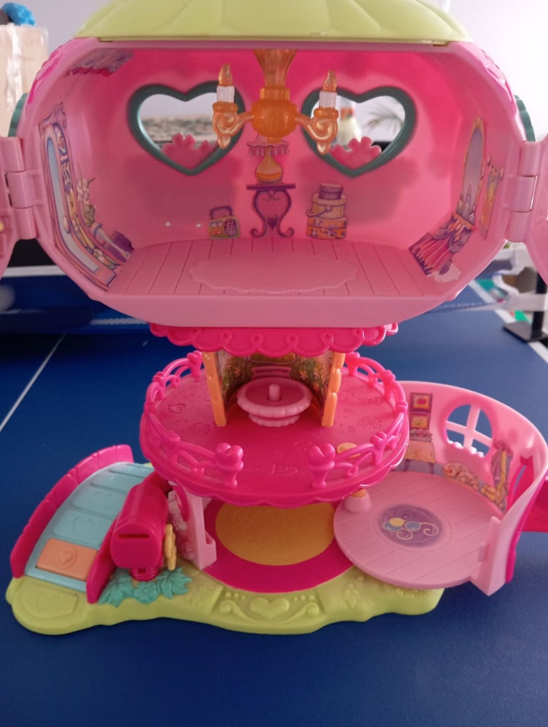 Pink dolly house