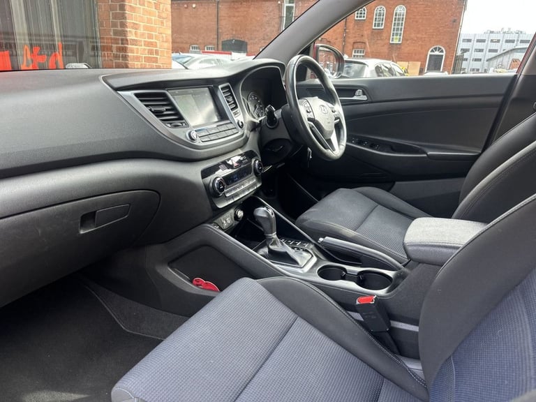 2018 Hyundai TUCSON 1.7 CRDi Blue Drive SE Nav SUV 5dr Diesel DCT Euro 6 (s/s) (141 ps) ESTATE Di...