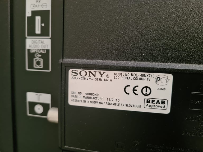 40” Sony Bravia KDL-40NX713 3D full HD Digital LCD TV