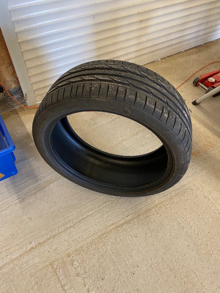 image for Nearly new run flat tyre for BMW 