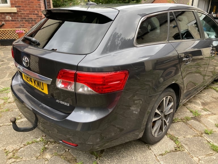 Toyota, AVENSIS, Estate, 2014, Manual, 1998 (cc), 5 doors