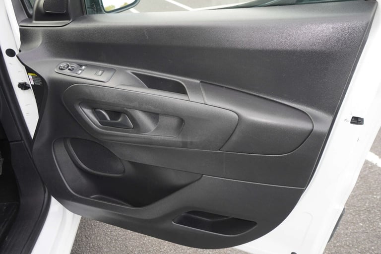 2022 Vauxhall Combo 1.5 Combo 2300 Sportive L2 LWB + 3 Seater + Twin Slider + Top Spec Van Panel ...
