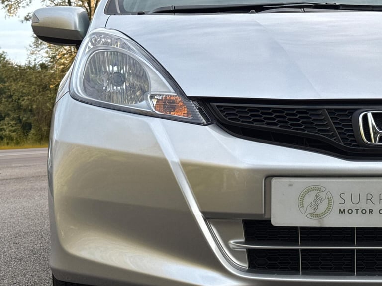 2013 Honda Jazz 1.4 i-VTEC ES Plus Hatchback 5dr Petrol CVT Euro 5 (99 ps) Hatchback Petrol Autom...